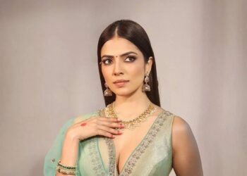 Hello Telugu - Beauty Malavika Mohanan