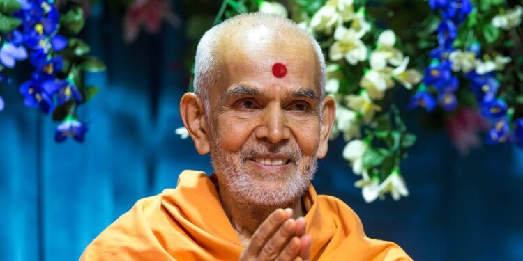 Hello Telugu - Ratha Yatra - Mahant Swami Interesting