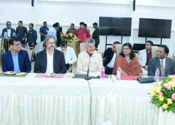 Hello Telugu - CM Chandrababu Innovative Meeting